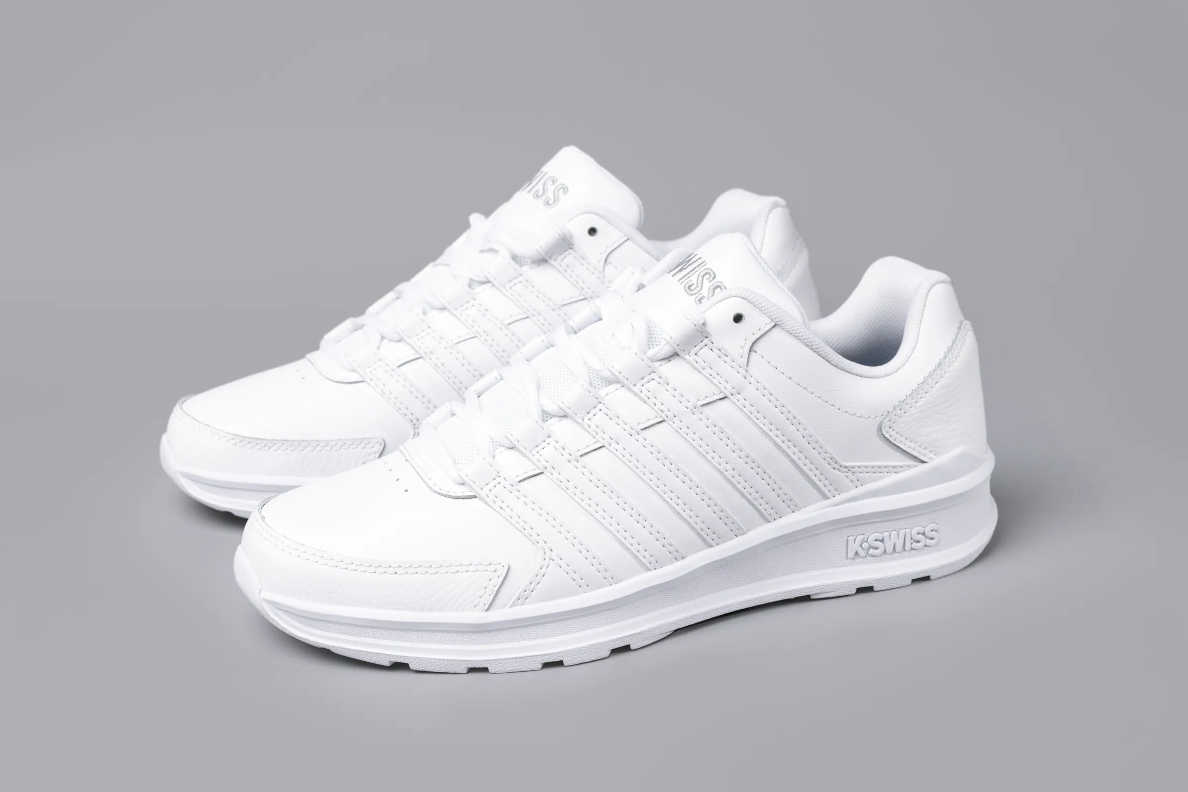 07000-101-M | VISTA TRAINER | WHITE/WHITE