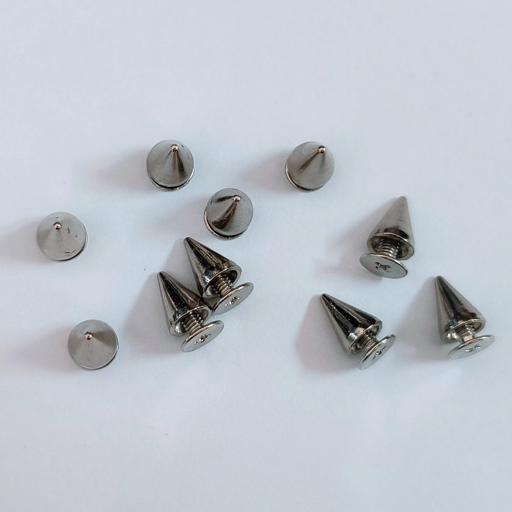 10 mm Silver Screw-on Spikes