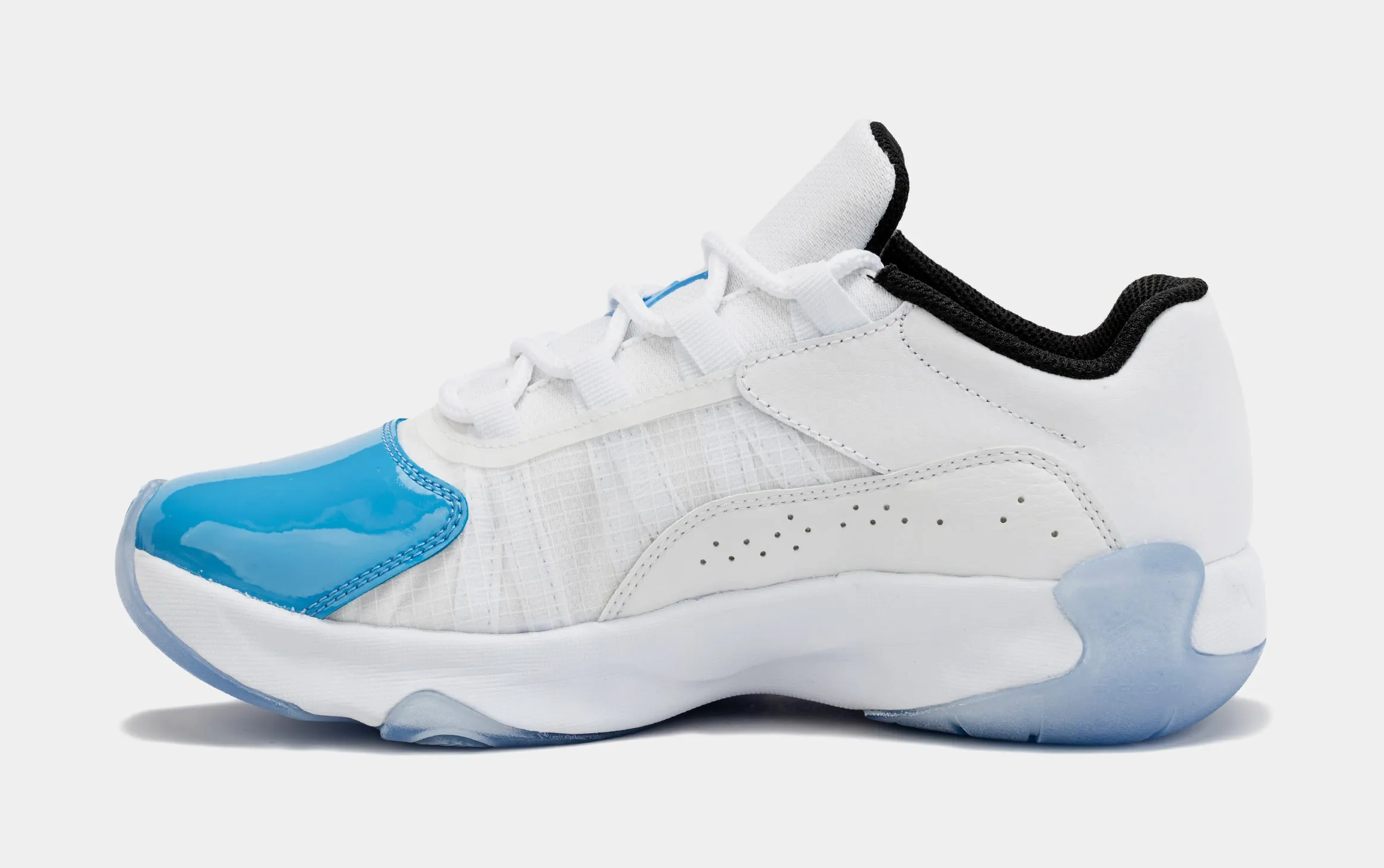 Air Jordan 11 CMFT Low Grade School Lifestyle Shoes (Blue/White)