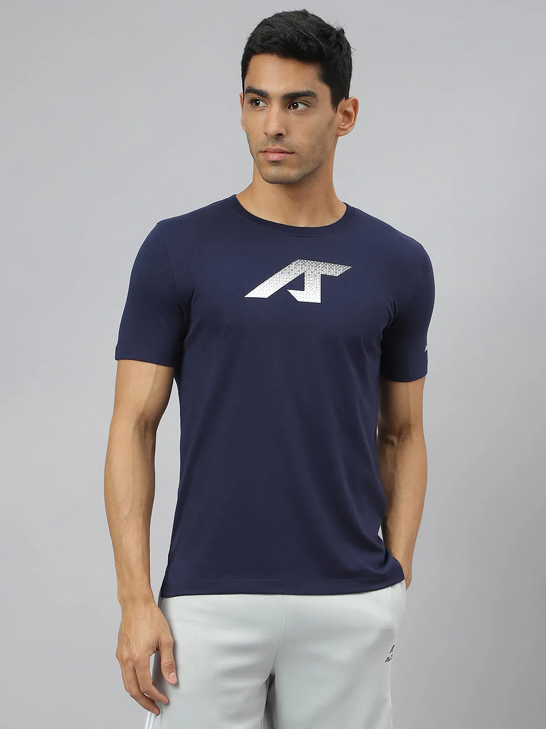 Alcis Men Navy Soft-Touch Regular-Fit Athleisure T-Shirt