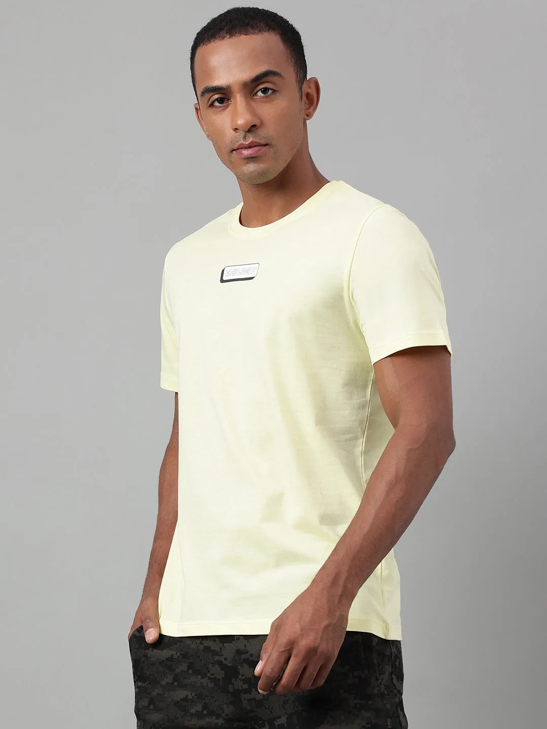 Alcis Men's Printed Light Yellow Soft-Touch Regular-Fit Athleisure T-Shirt