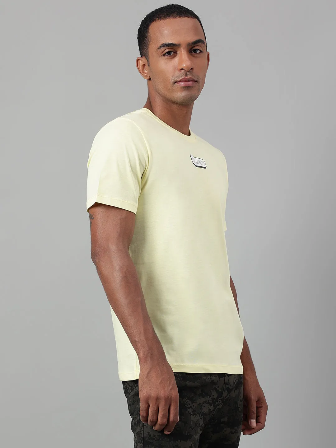 Alcis Men's Printed Light Yellow Soft-Touch Regular-Fit Athleisure T-Shirt