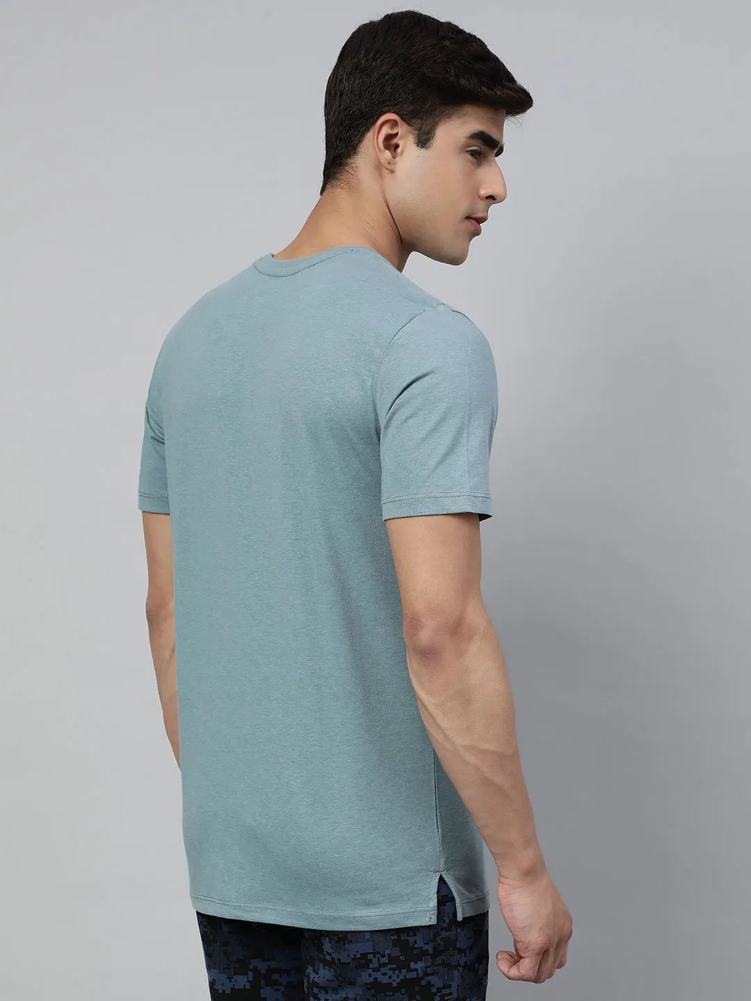 Alcis Men's Smoke Blue Soft-Touch Regular-Fit Athleisure T-Shirt