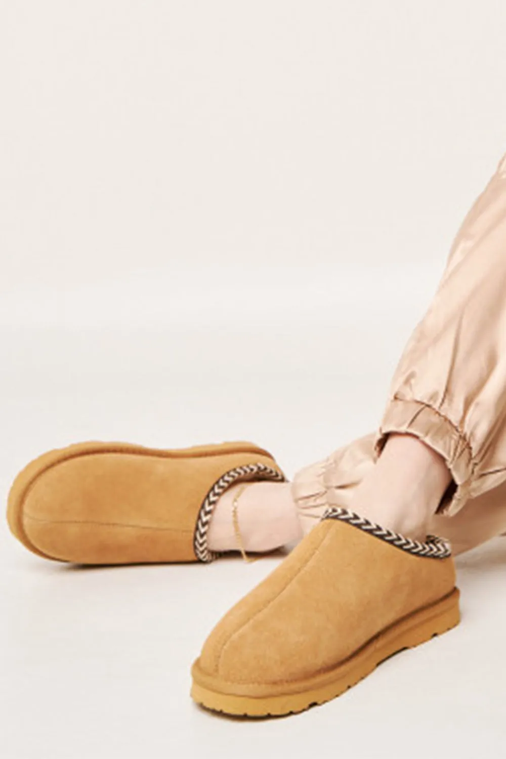 Bearpaw Tabitha Clogs for Women in Iced Coffee | 2973W-243 ICED COFFEE