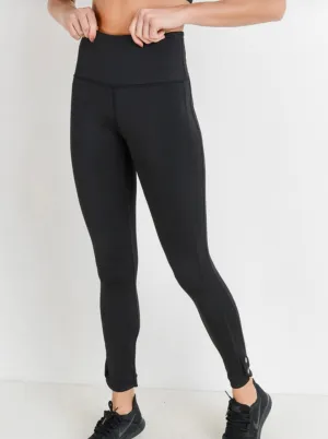 Button accent leggings