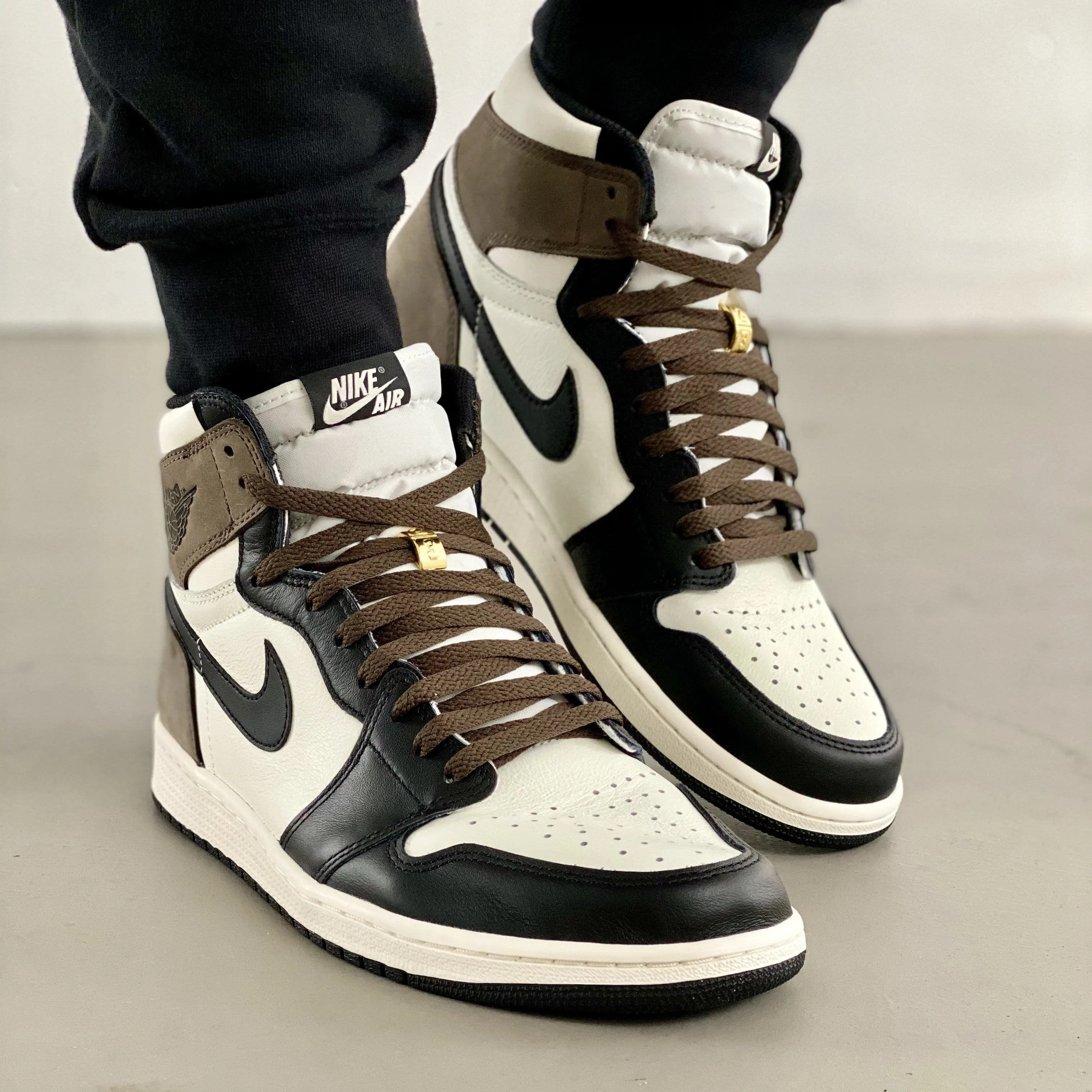 Jordan 1 Laces Basics Flat Thin - Mocha Laces for Air Jordan 1 Mocha Brown / Palomino