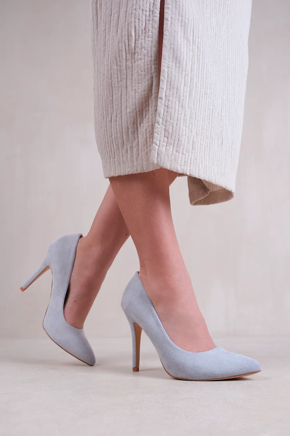 LEAH TOE PUMP HIGH HEEL IN LIGHT GREY SUEDE