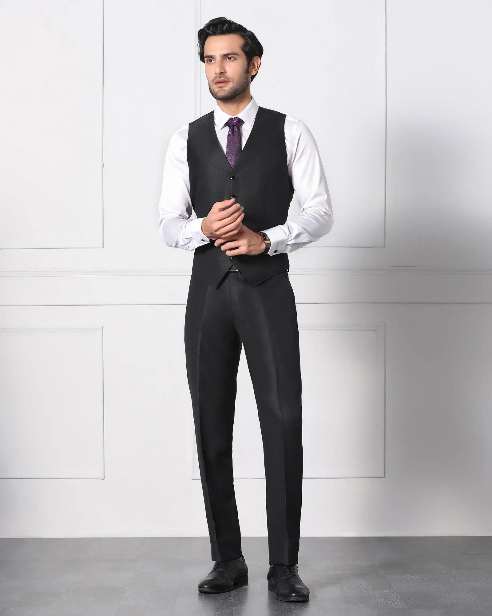 Must Haves Three Piece Black Solid Formal Suit - Jaydon