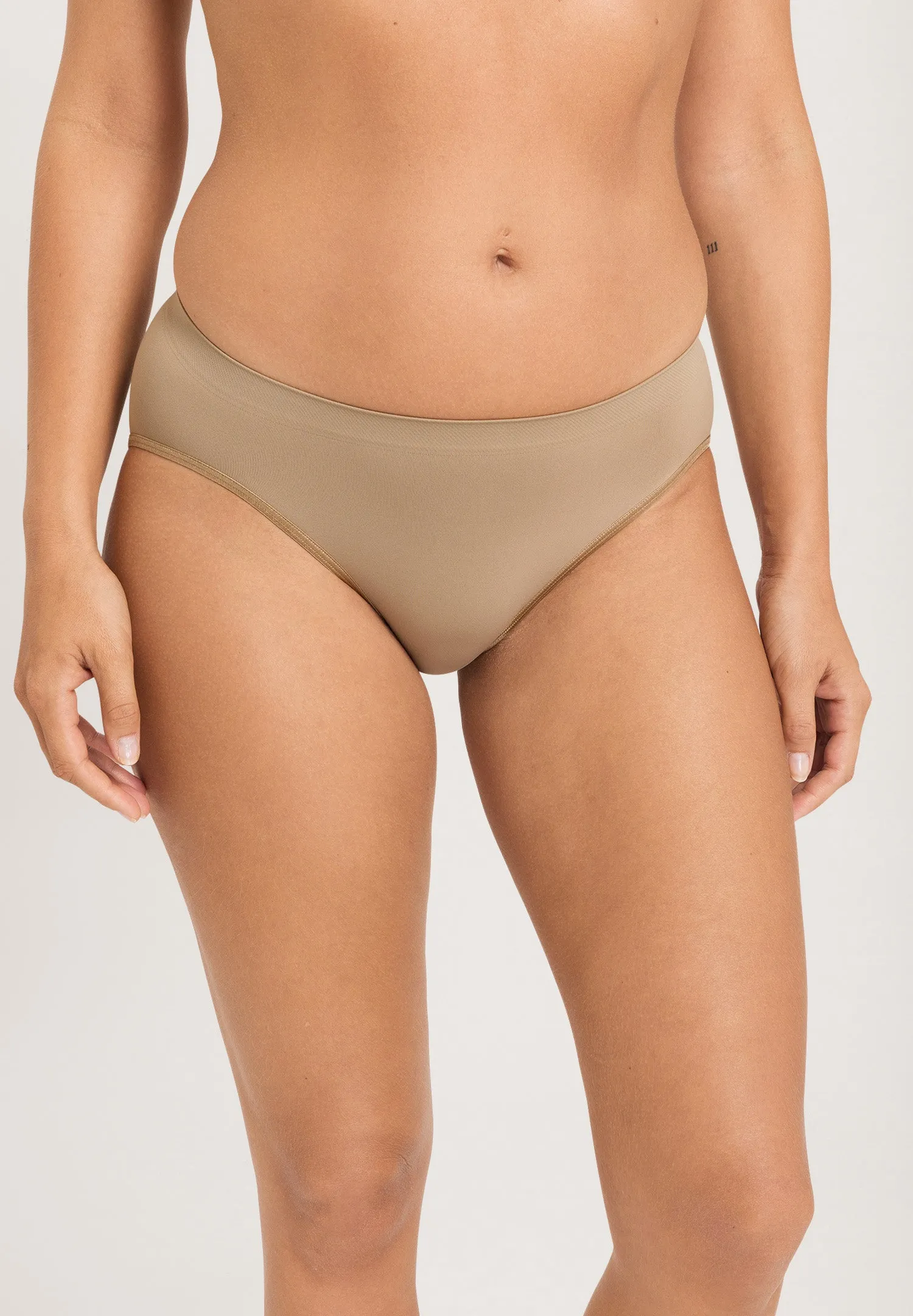 Touch Feeling Hi Cut Brief | Deep Taupe 71812-2828