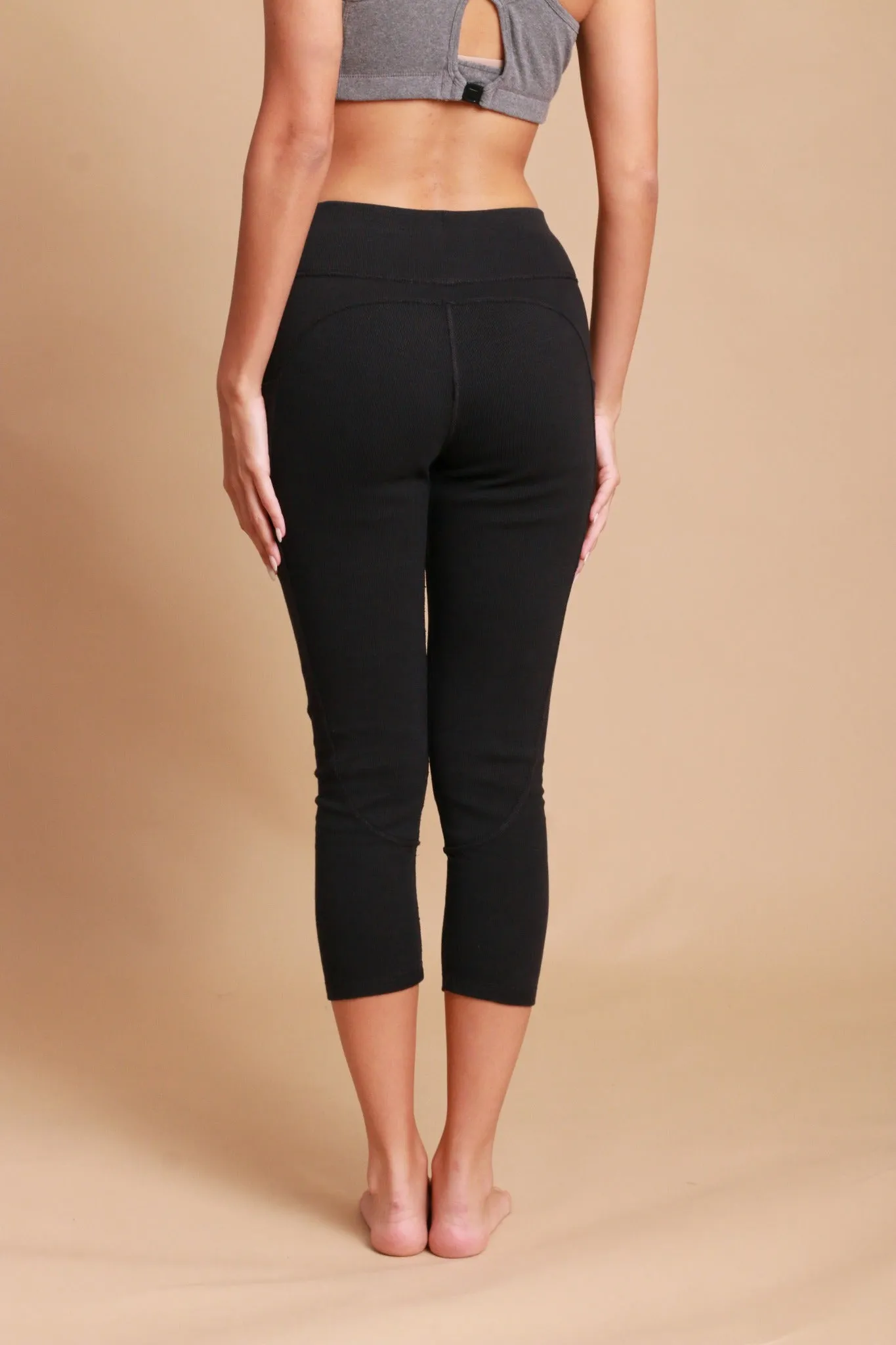 Women's Cropped Leggings